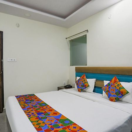 Fabhotel Sm Palace Chinhat ภายนอก รูปภาพ