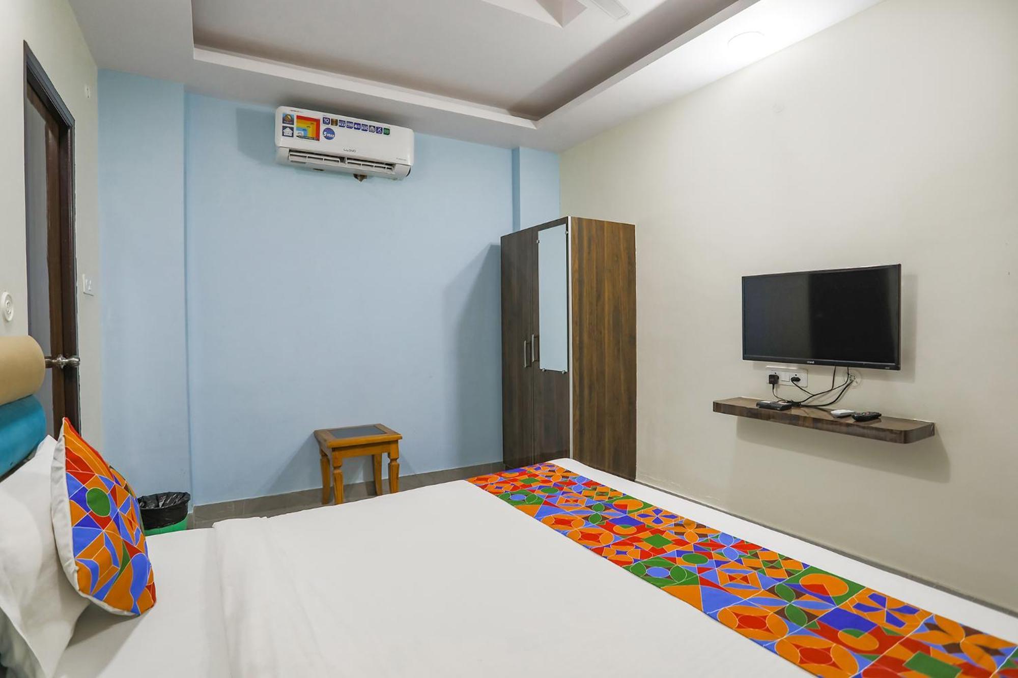 Fabhotel Sm Palace Chinhat ภายนอก รูปภาพ