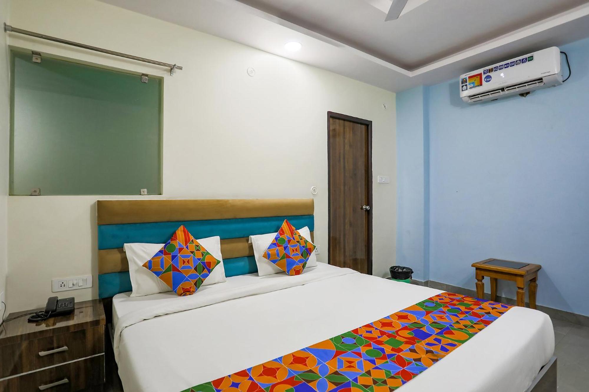 Fabhotel Sm Palace Chinhat ภายนอก รูปภาพ