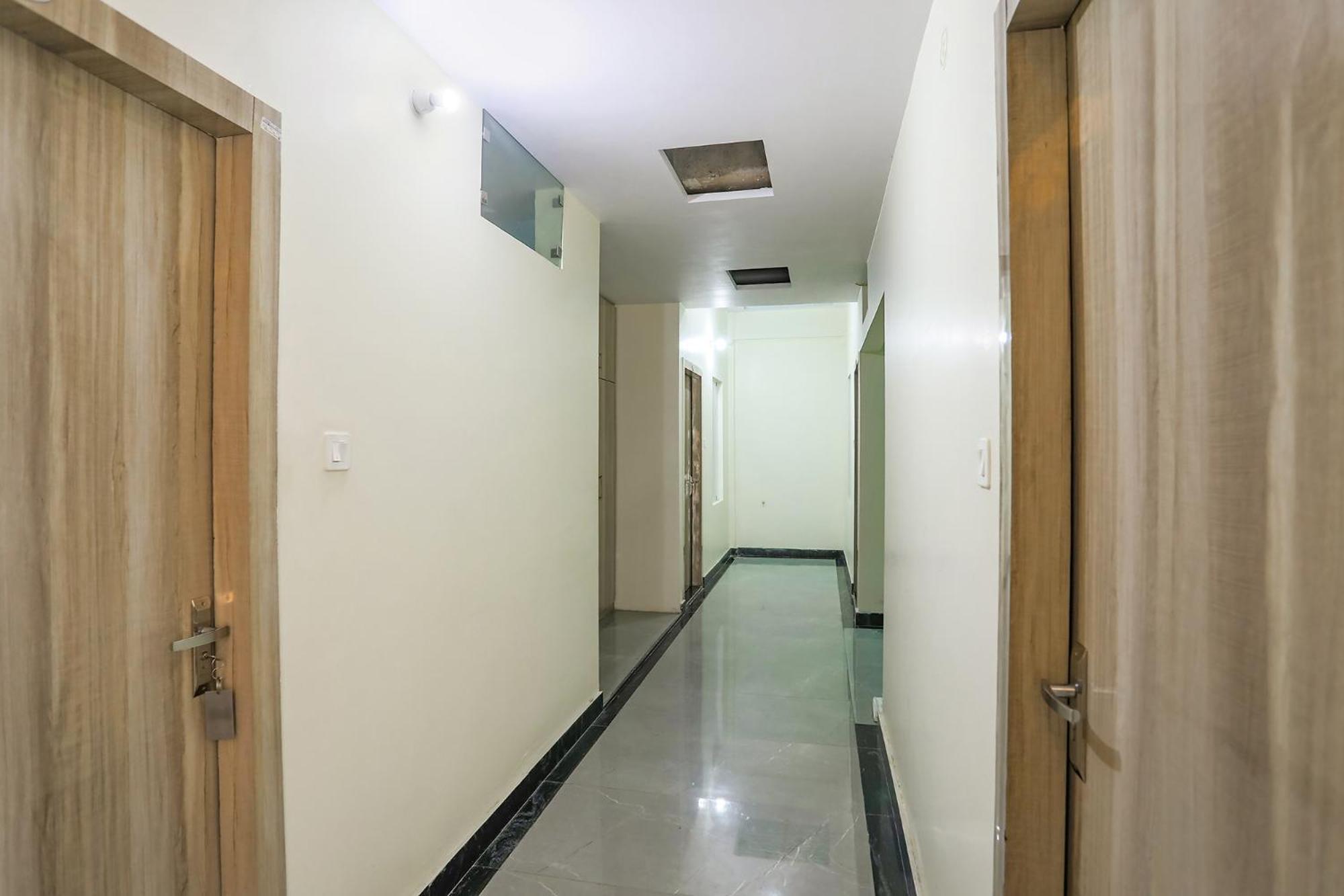 Fabhotel Sm Palace Chinhat ภายนอก รูปภาพ